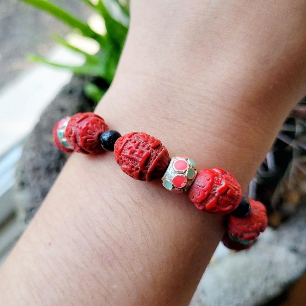 Vintage Cinnabar Beaded Bracelet